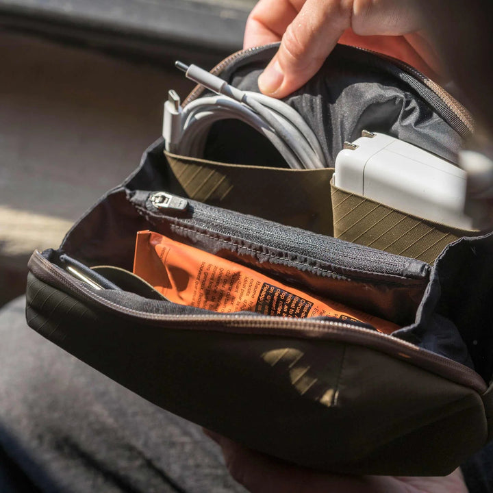 Global Pouch Pioneer Carry