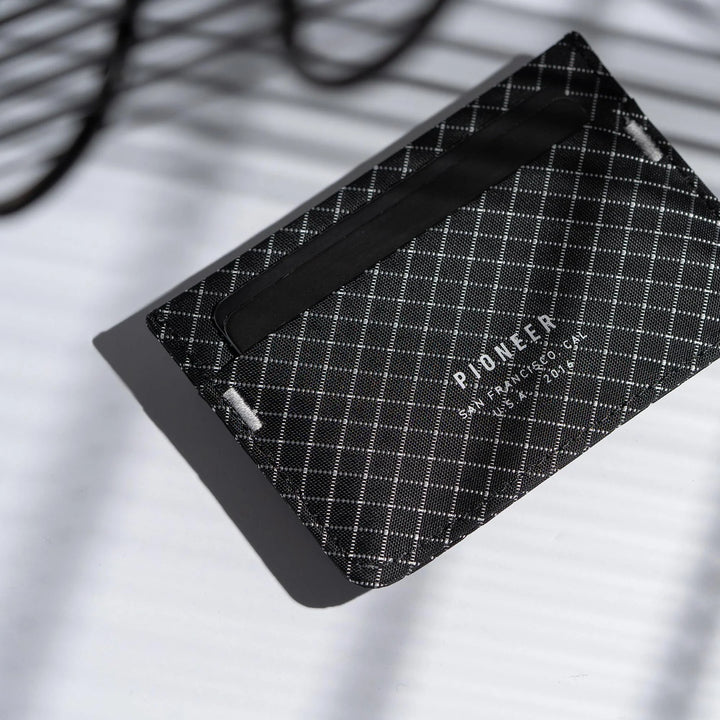 Molecule Cardholder