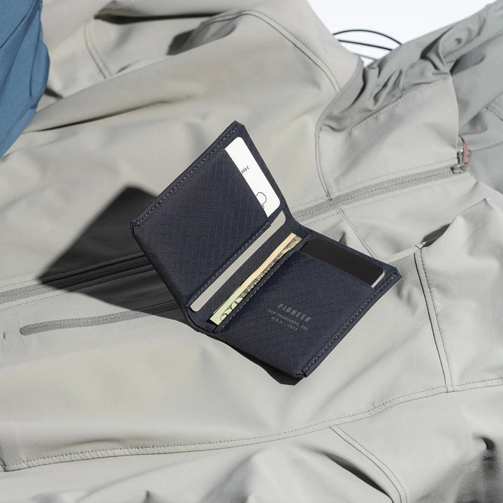 Matter Bifold Pioneer Carry