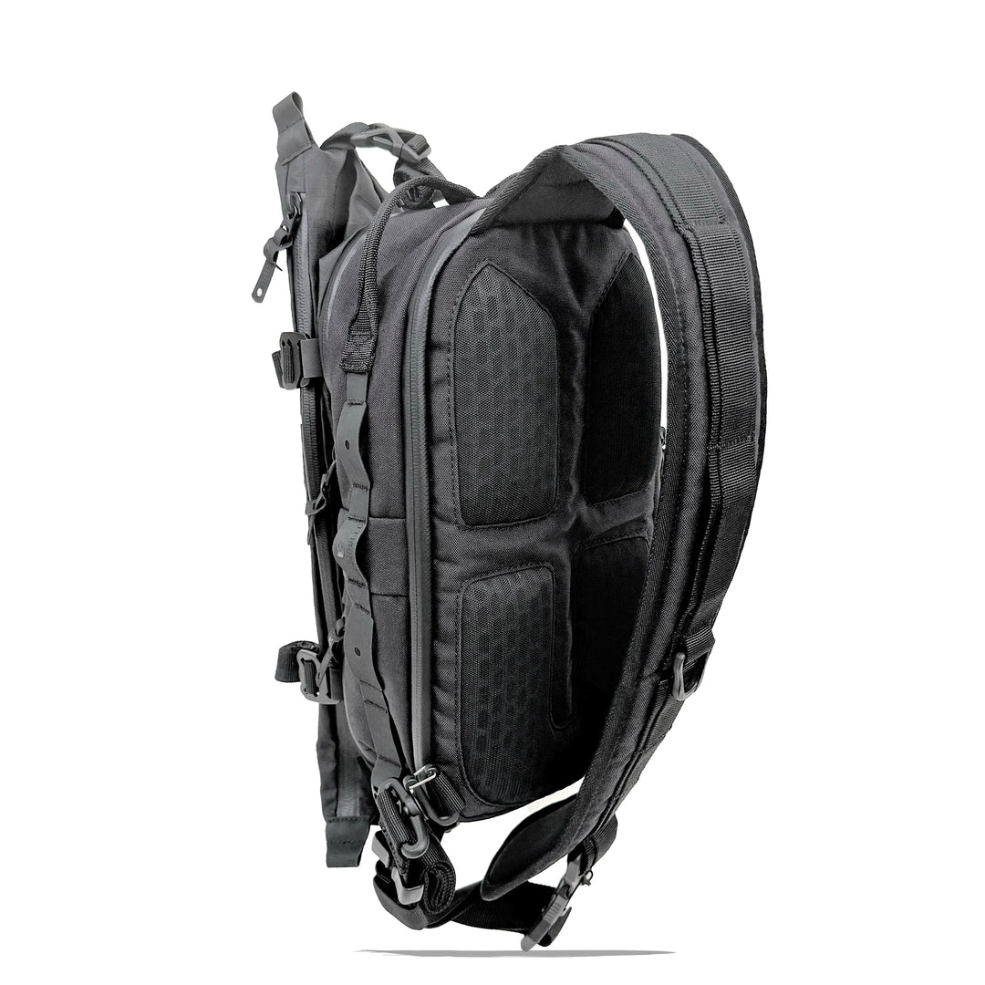 X-PAK SPORT Sling(M) | Estimated ship date early July. Code of Bell