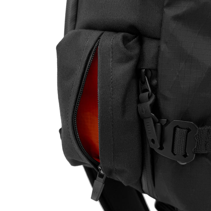 X-PAK SPORT Sling(M) | Estimated ship date early July. Code of Bell