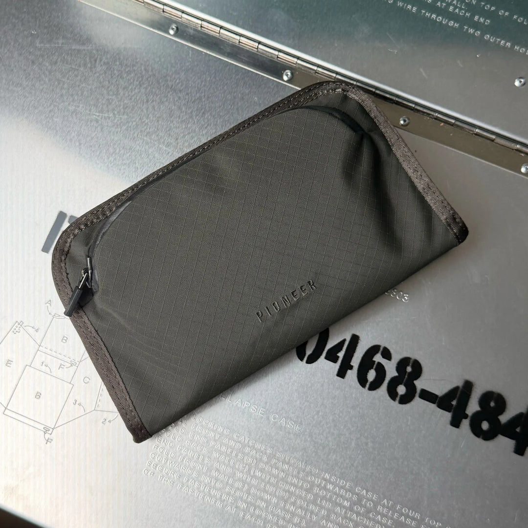 Co Pilot Travel Wallet 2.0 Pioneer Carry