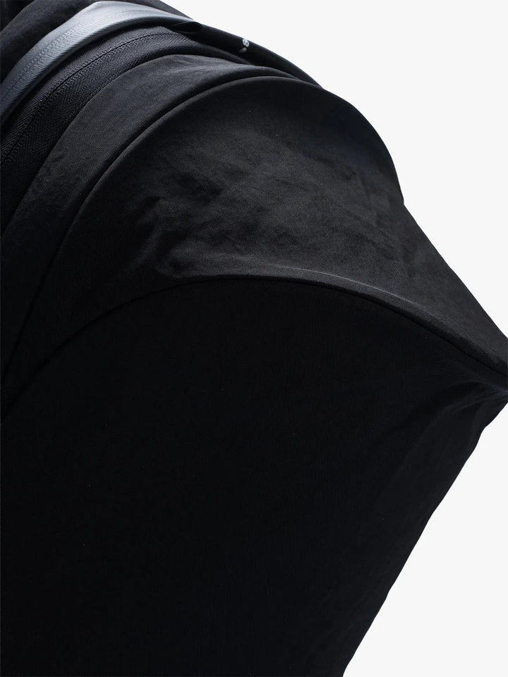 Elvo Carbon Black côte&ciel