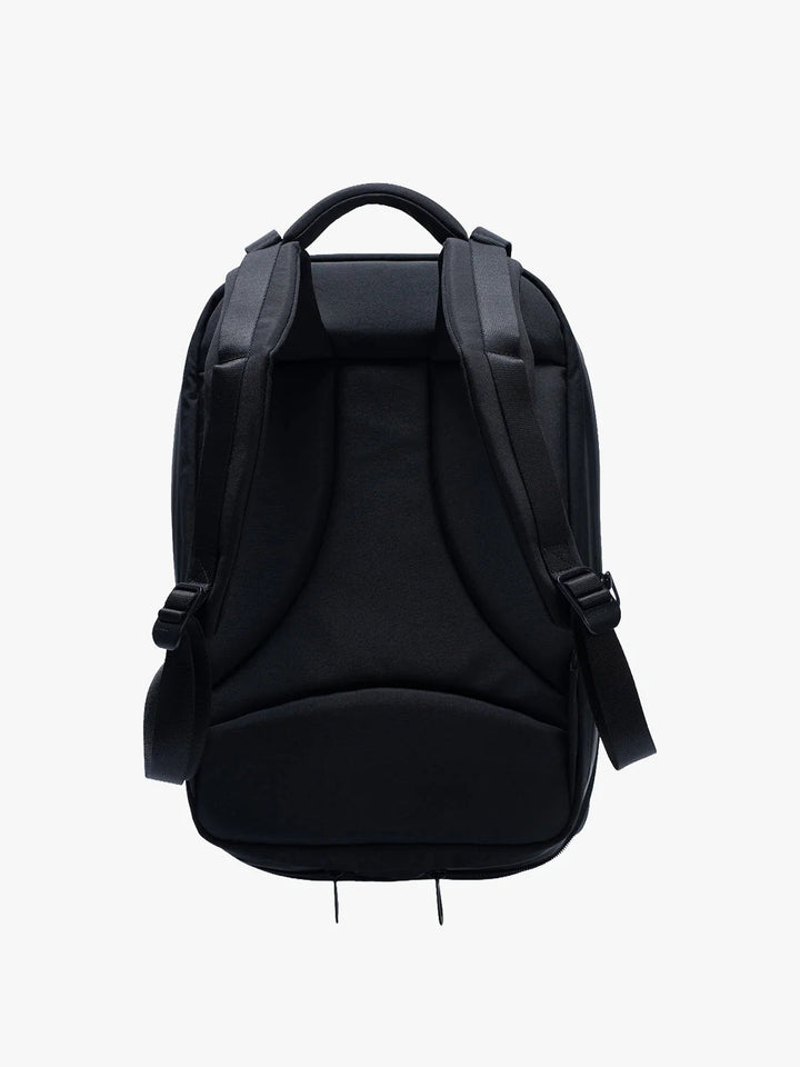 Elvo Carbon Black côte&ciel