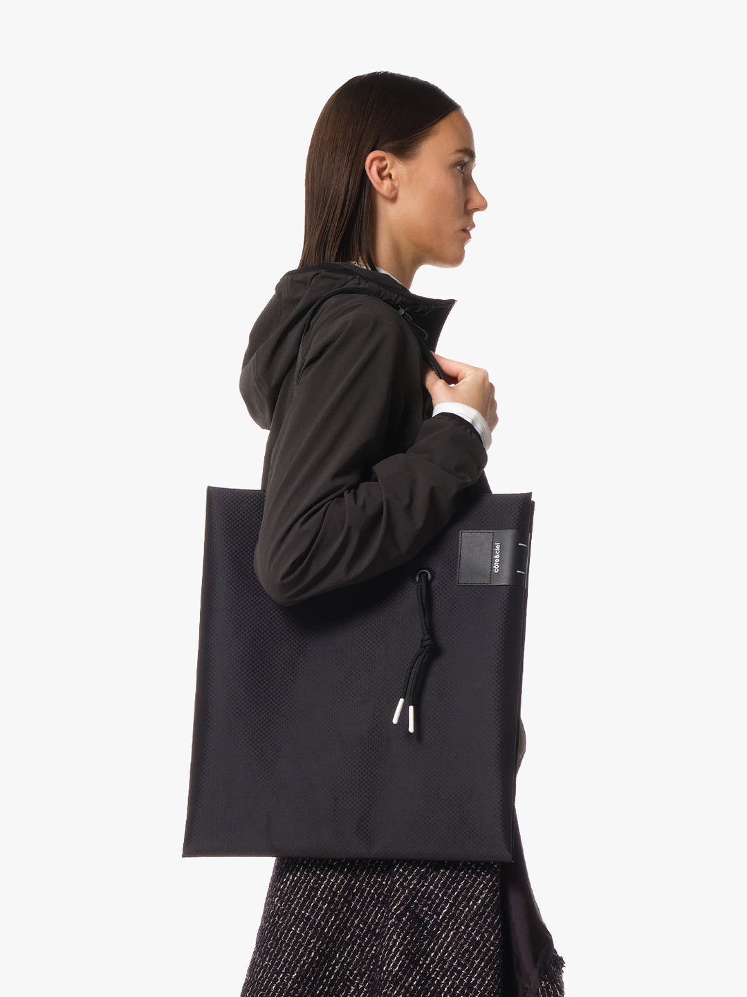 Todd Satellite Black côte&ciel