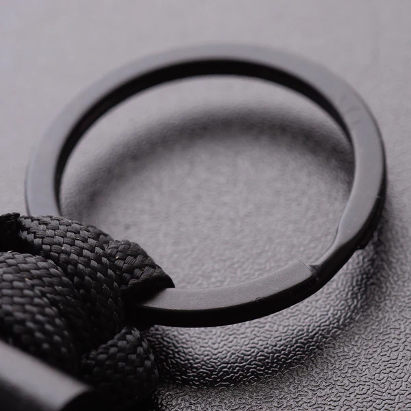 粗繫繩鑰匙圈 附打火石