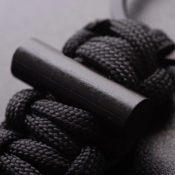 粗繫繩鑰匙圈 附打火石