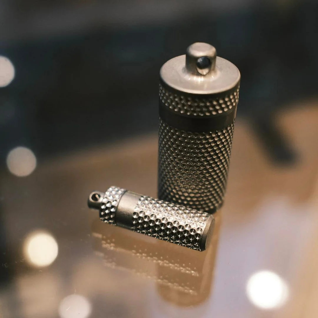 Piccolo Titanium Dimpled Capsule Countycomm