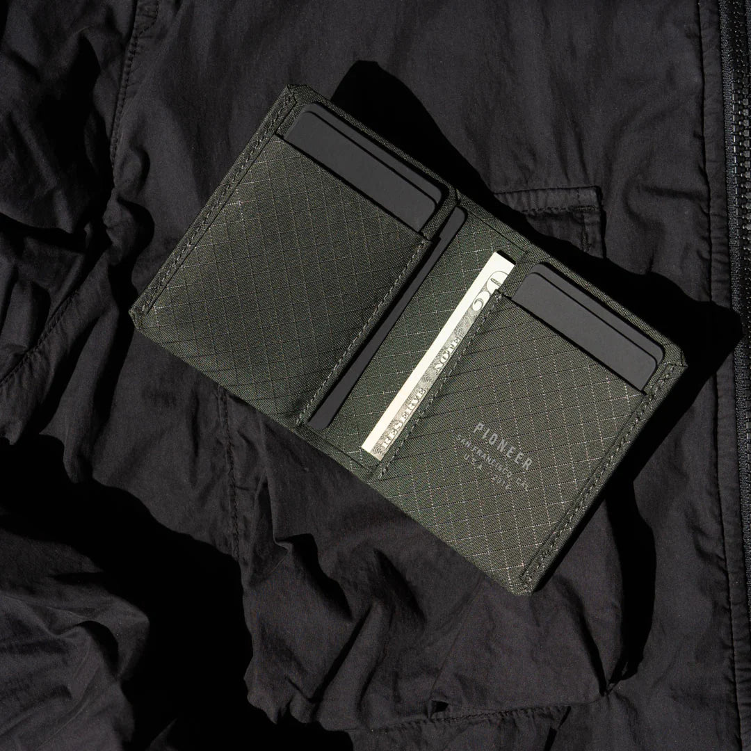 Matter Bifold Pioneer Carry