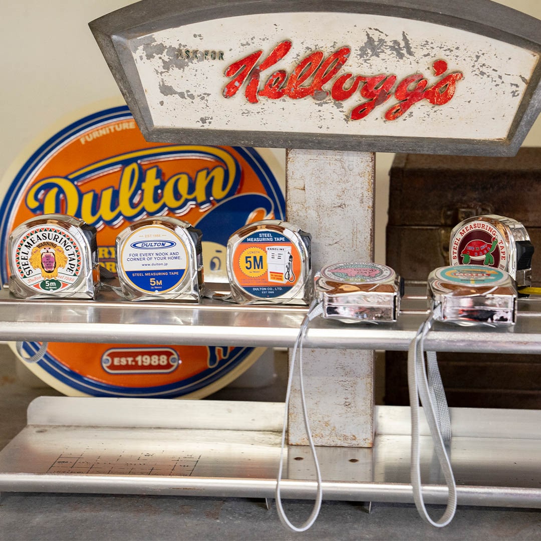 Measure Tape / LION DULTON