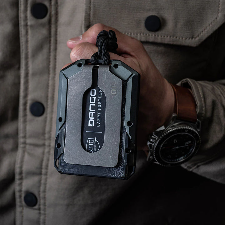 M4 MAVERICK™ 導軌錢包 配鈦錢夾