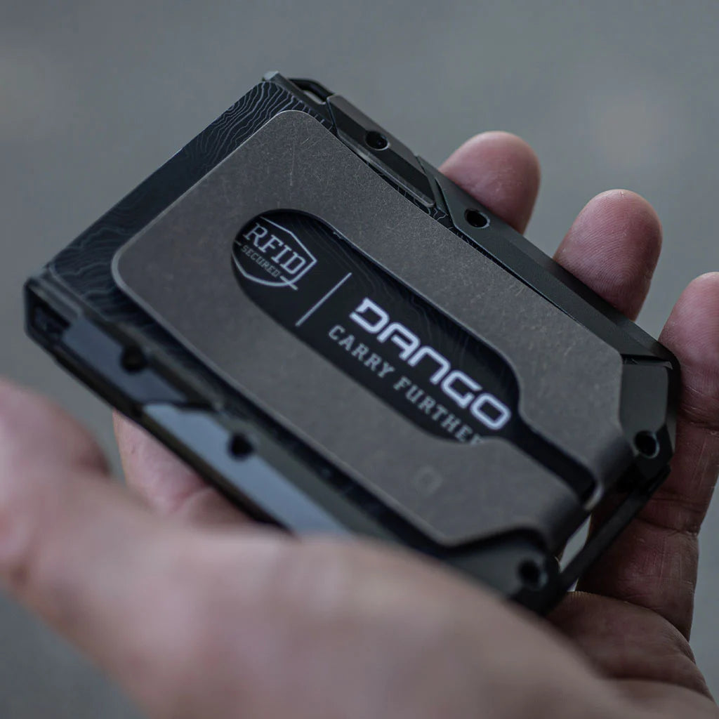 M4 MAVERICK™ 導軌錢包 配鈦錢夾