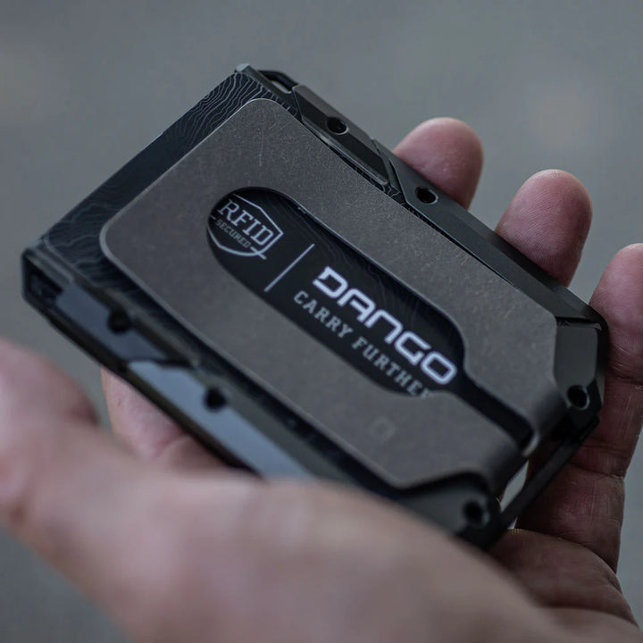 M4 MAVERICK™ 導軌錢包 配鈦錢夾