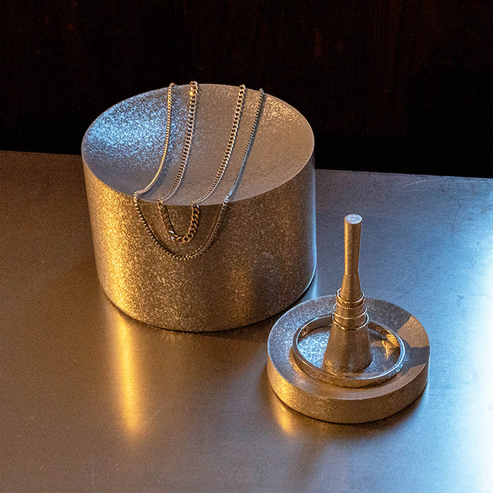 The Ring Holder With Tray