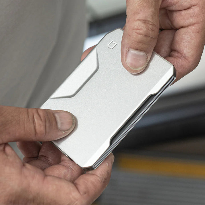 SK1 SLIDE KICK WALLET Dango