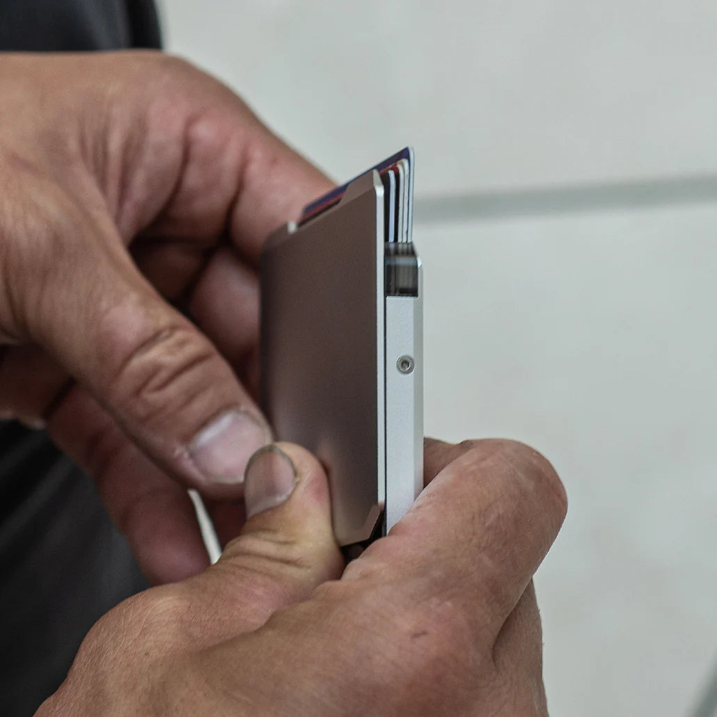 SK1 SLIDE KICK WALLET Dango