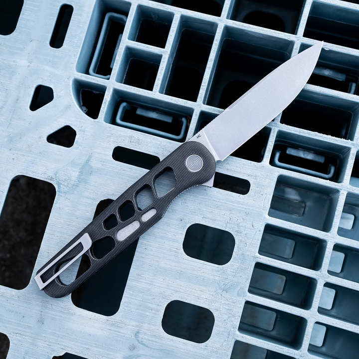 Skeletonized Rockwall Flipper Tactile Knife