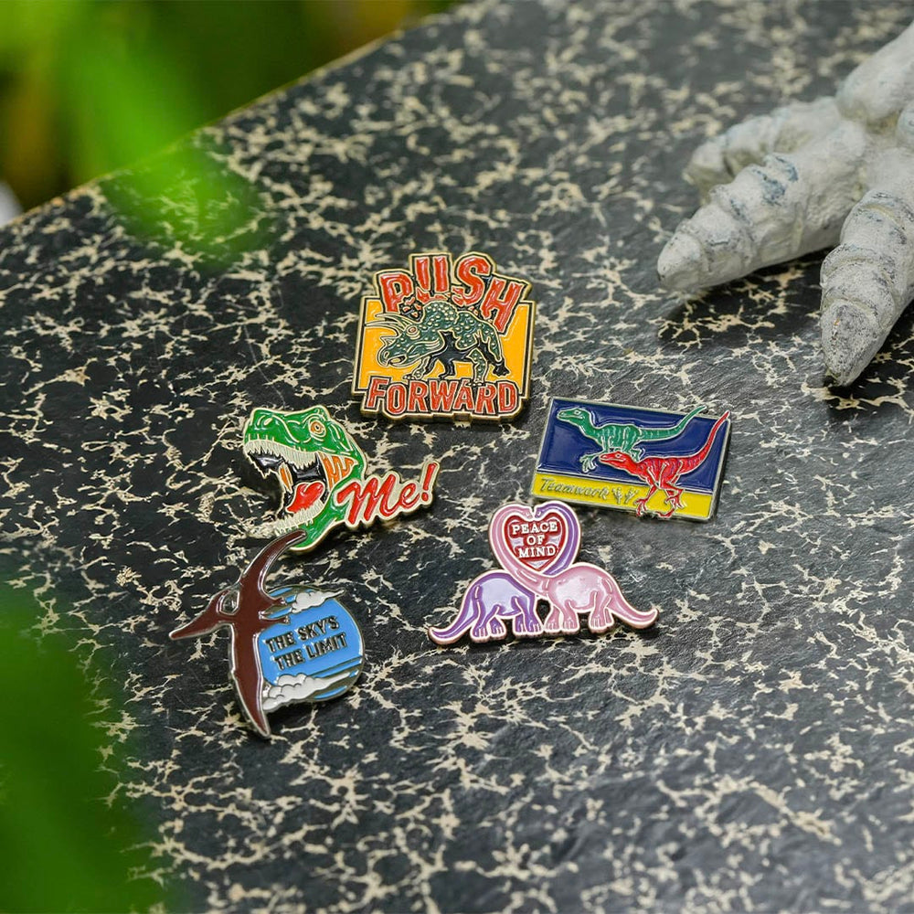 Pins / DINOSAUR DULTON