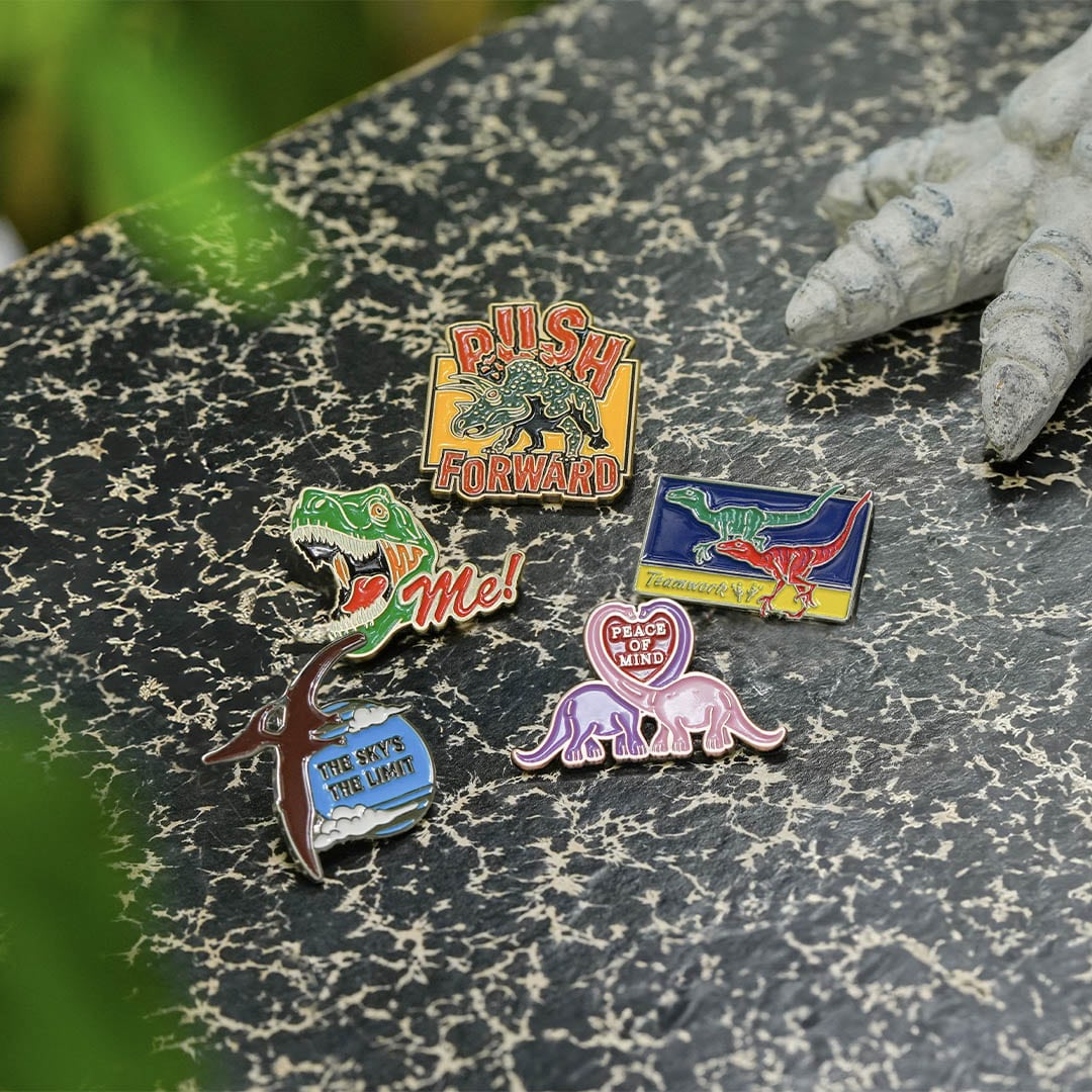 Pins / DINOSAUR DULTON