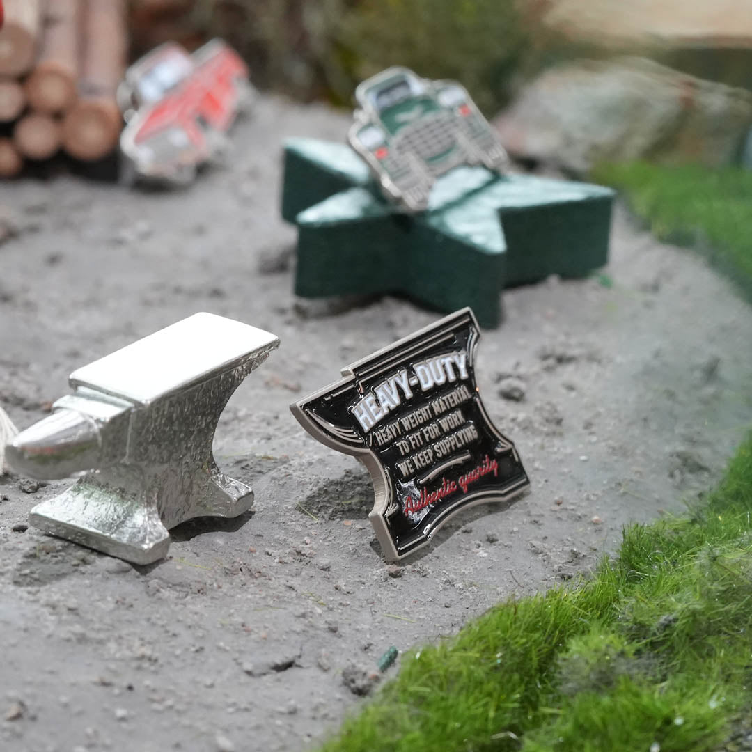 Pins / MESSAGE DULTON