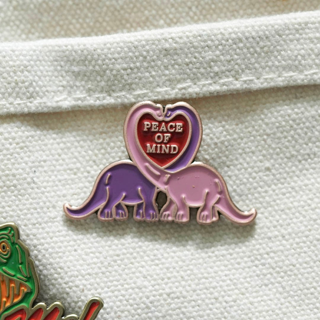 Pins / DINOSAUR DULTON