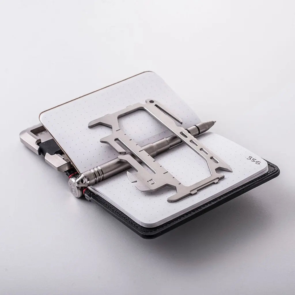 DANGO - T02 Tactical Pen Wallet | Titanium | Special Edition - FEVERGUY