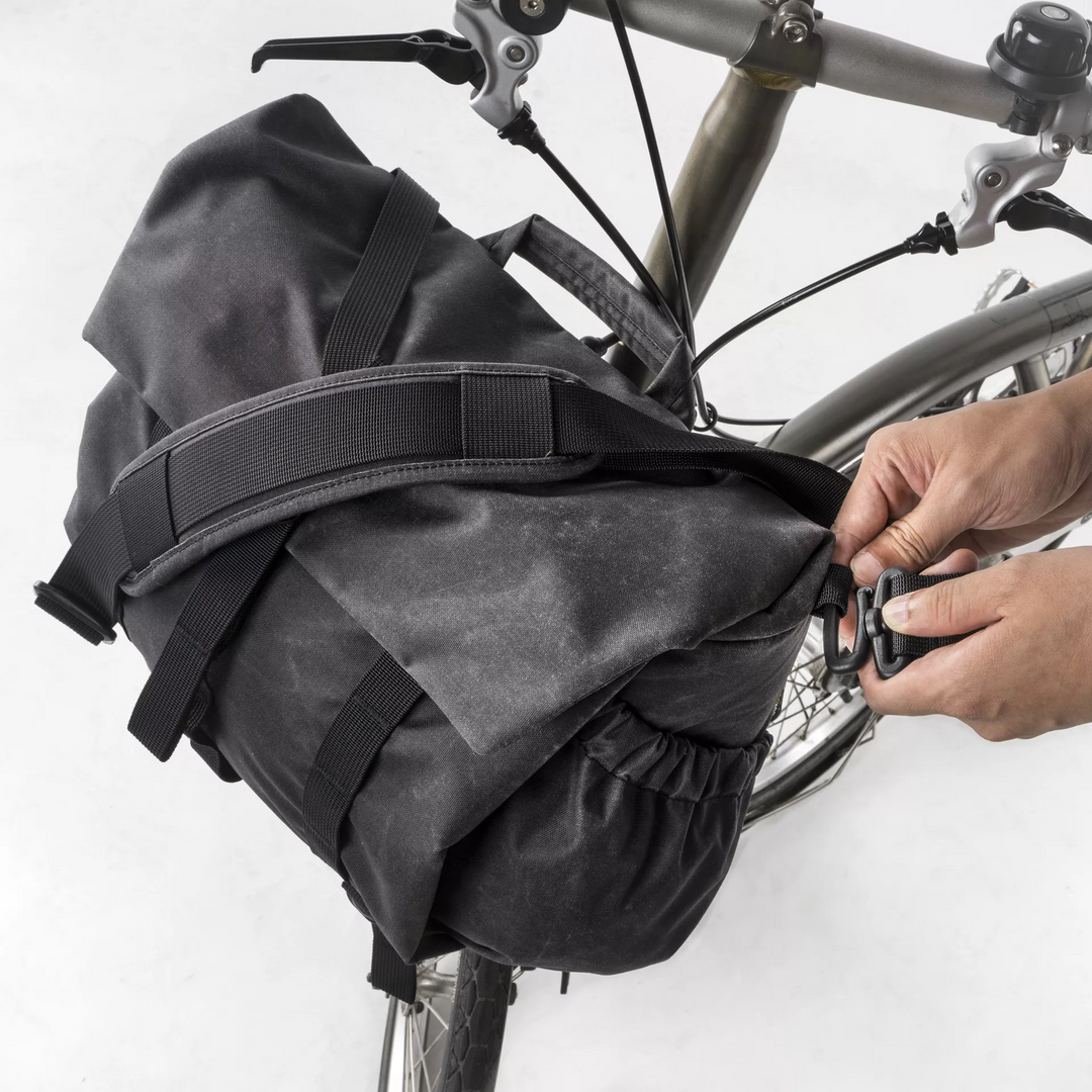 Pilot Brompton Bag 10L | With 2 pouch modules (Carrier Frame not Pilot Brompton Bag 10L | With 2 pouch modules (Carrier Frame not