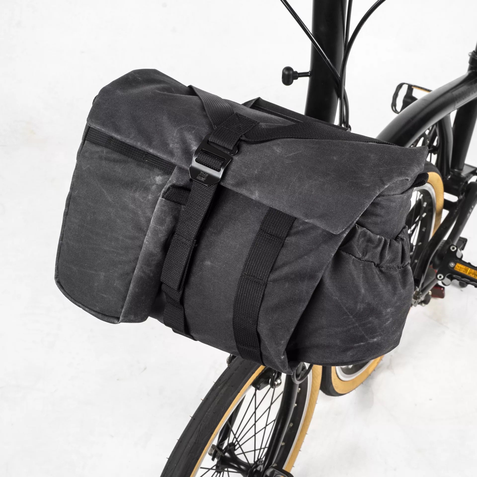 Pilot Brompton Bag 7L | With 2 pouch modules (Carrier Frame not