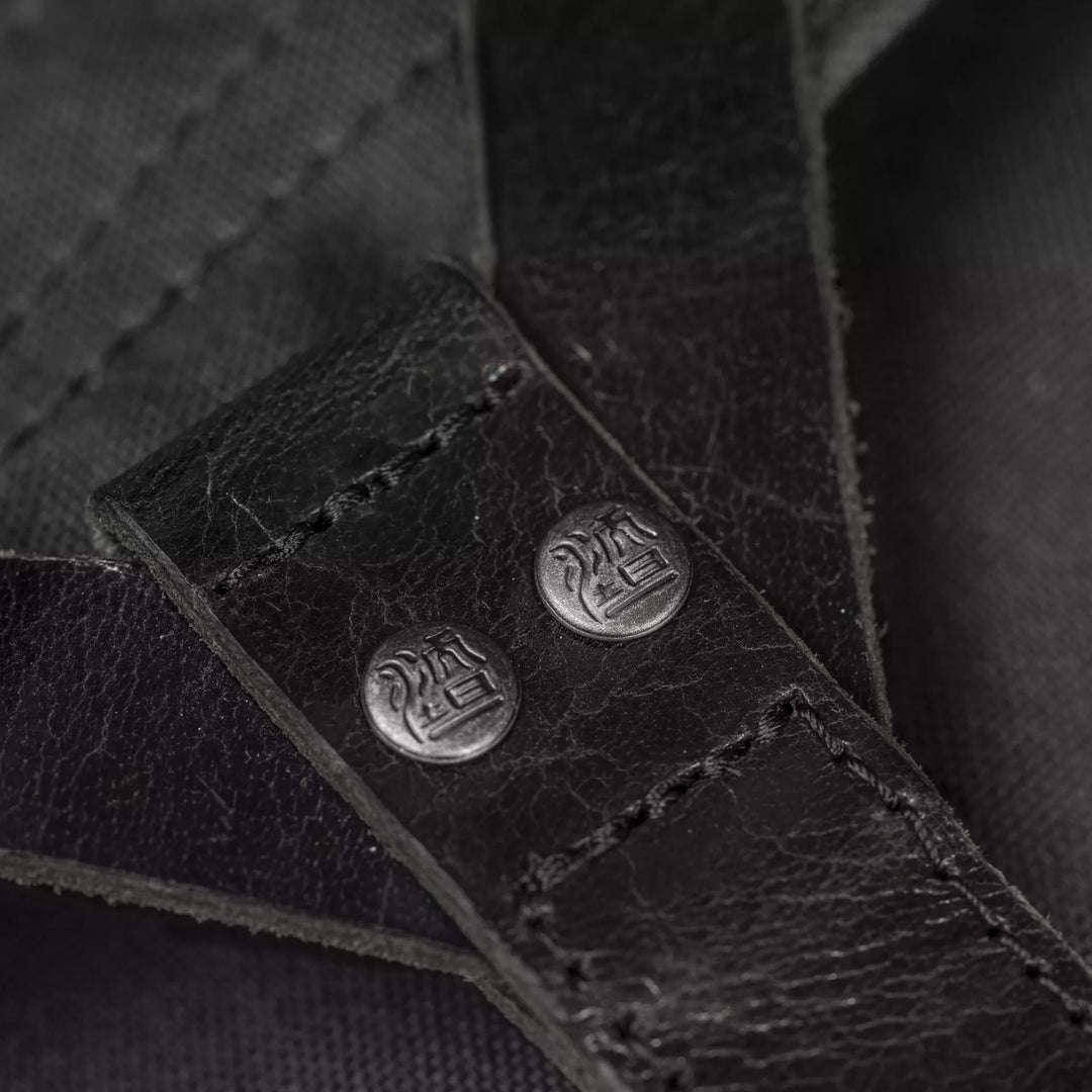 #color_charcoal-black-canvas