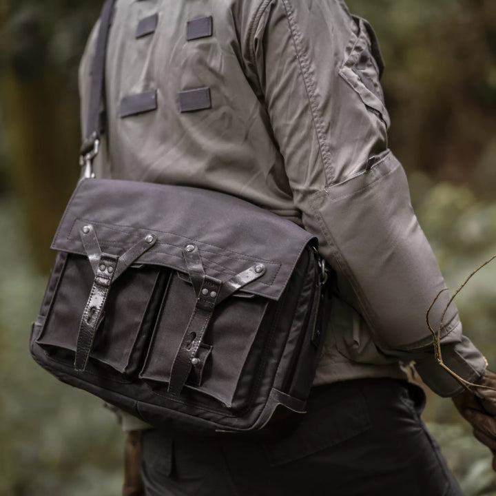 #color_charcoal-black-canvas