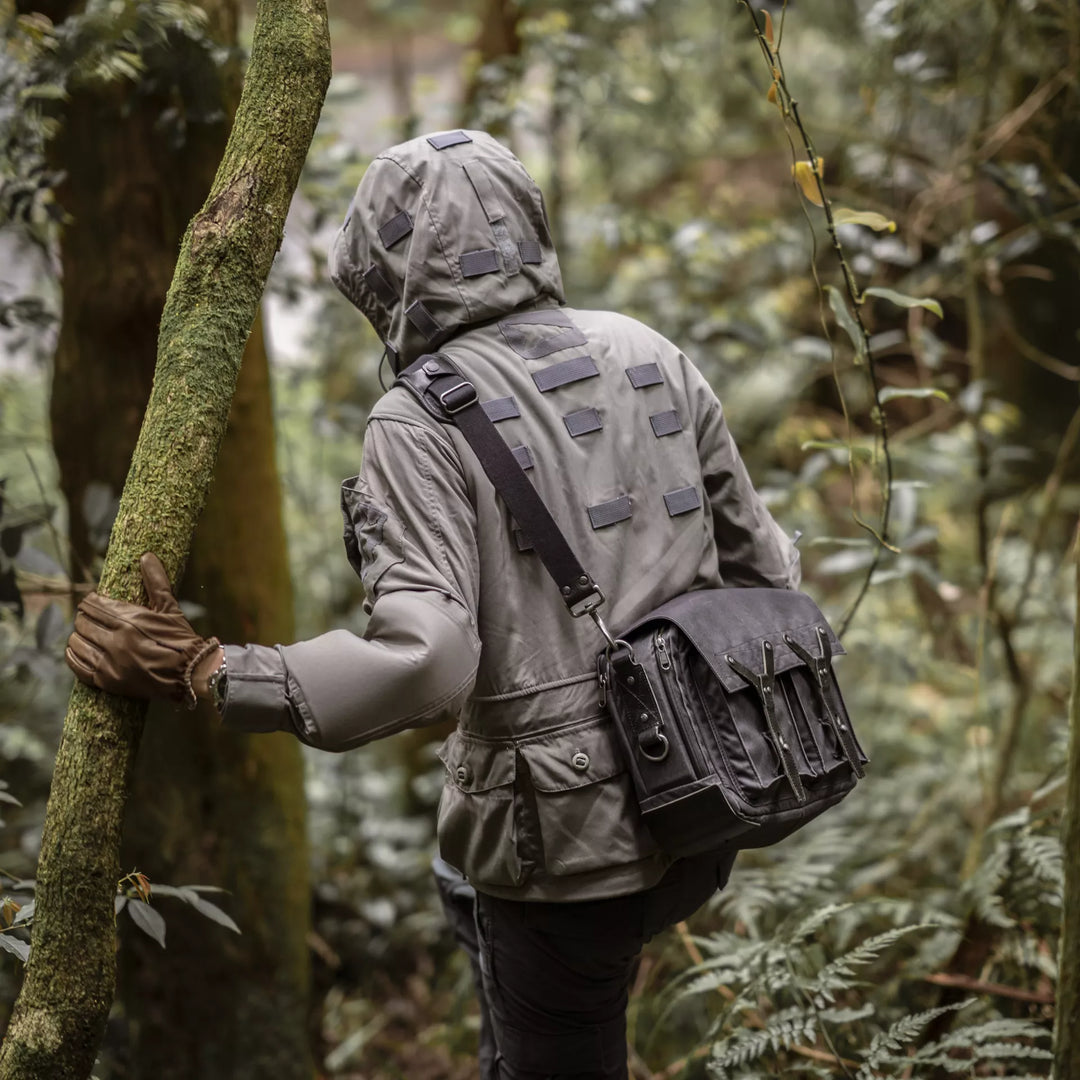 #color_charcoal-black-canvas