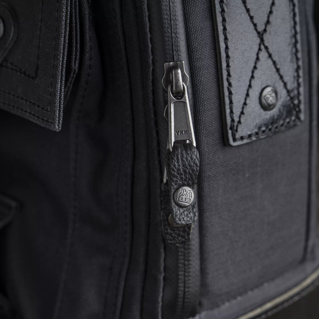 #color_charcoal-black-canvas