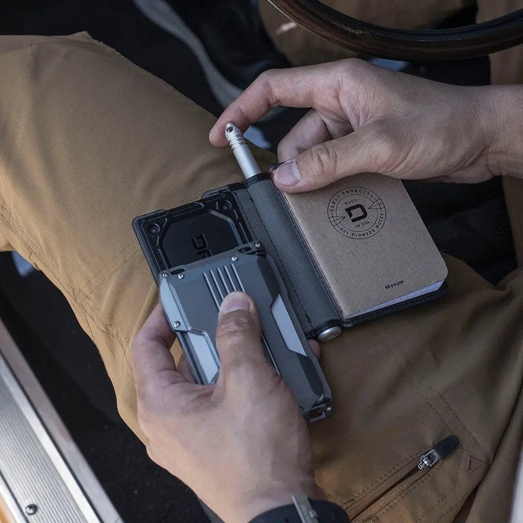 DANGO - A10 Adapt Pen Wallet | Bifold - FEVERGUY