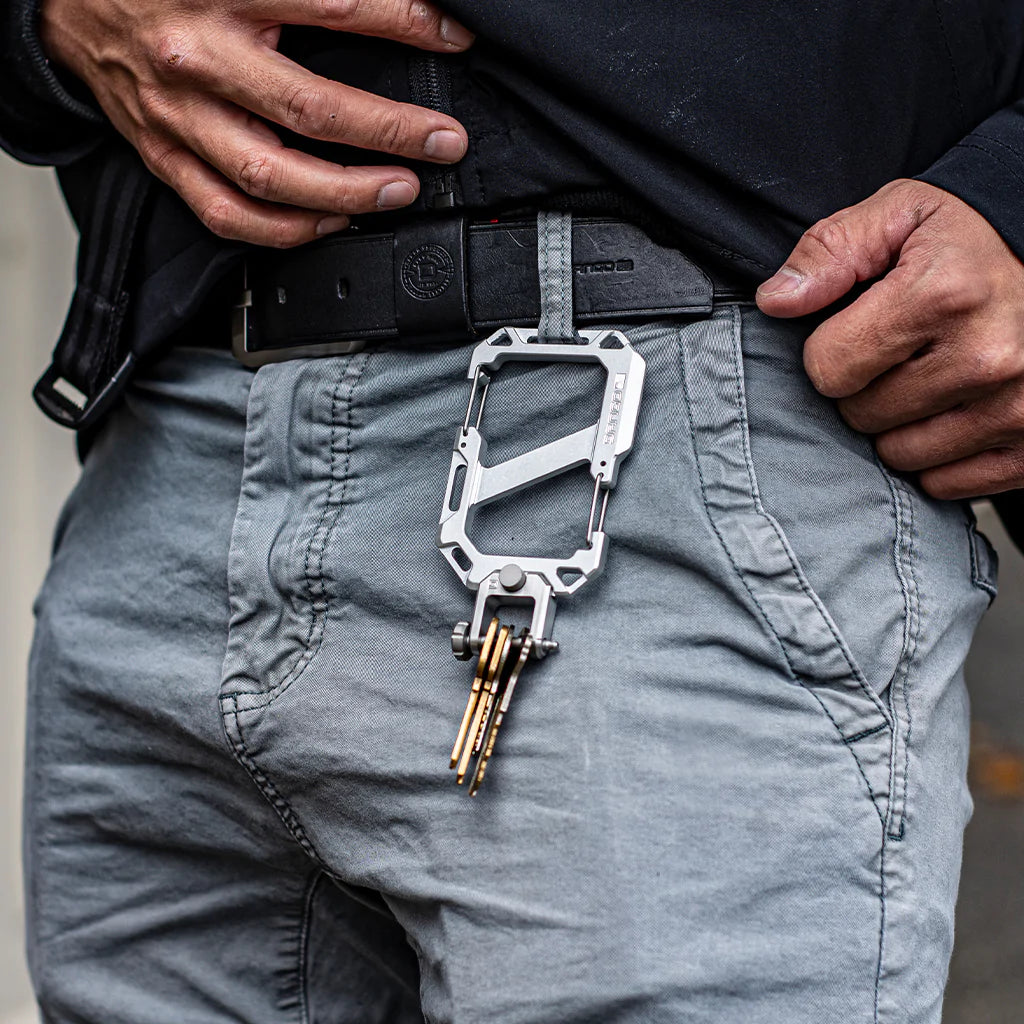 Carabiner XL & Shackle Dango