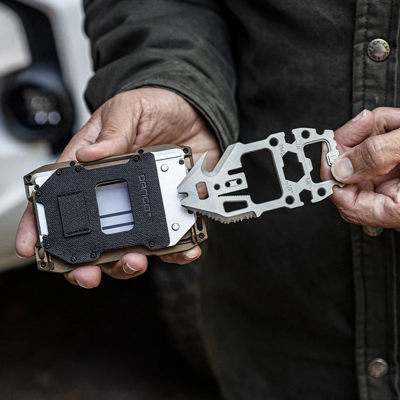 A10 Holster Backplate with MT05 Multi-Tool Dango