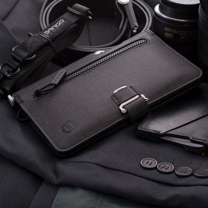 P02 Pioneer Travel Wallet Dango