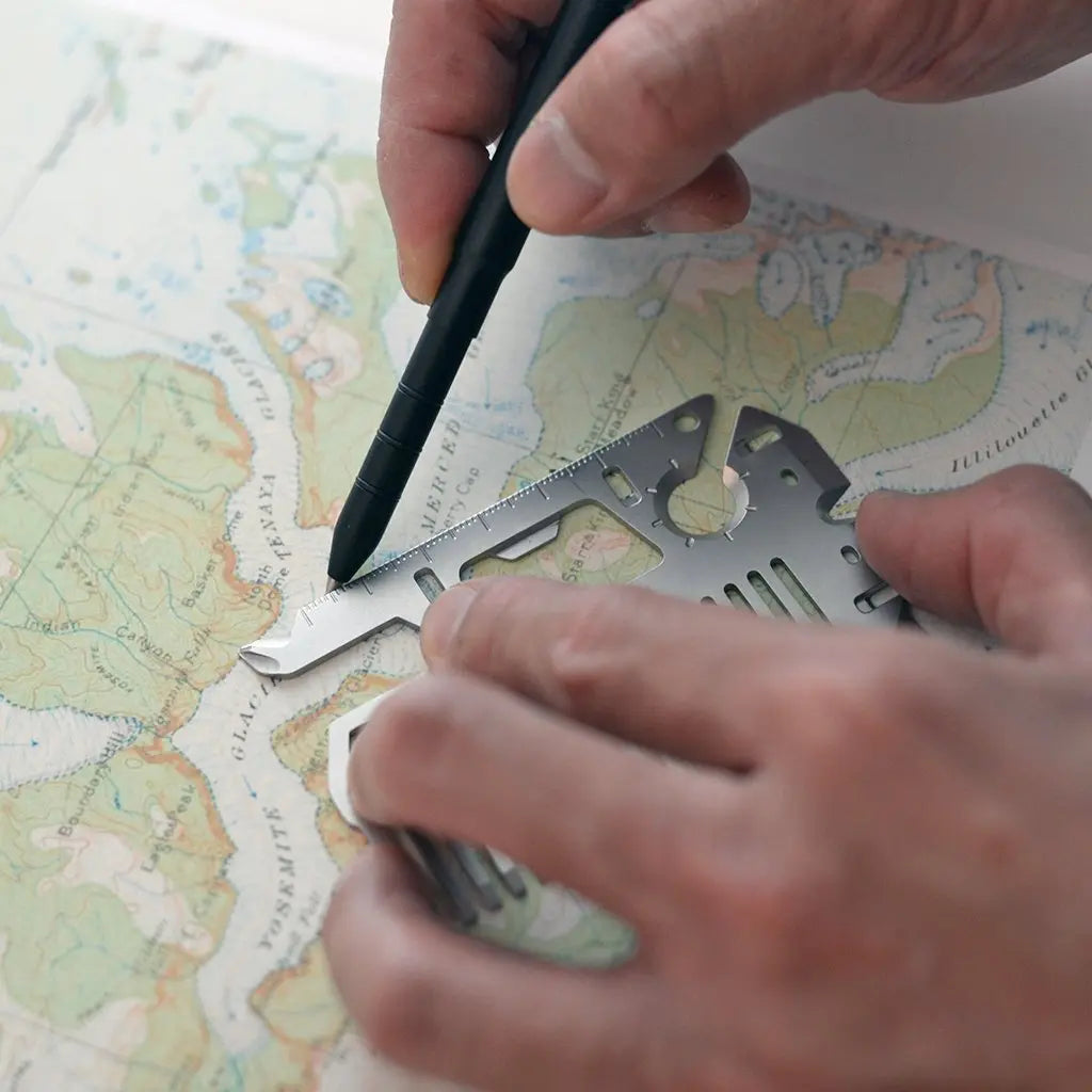 DANGO - MT03 Comb & Clip Multitool - FEVERGUY