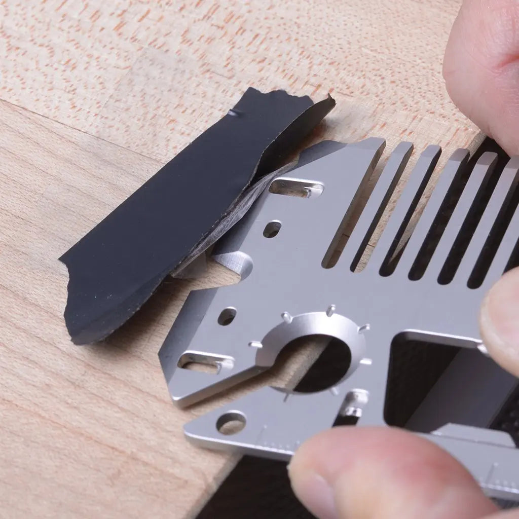 DANGO - MT03 Comb & Clip Multitool - FEVERGUY